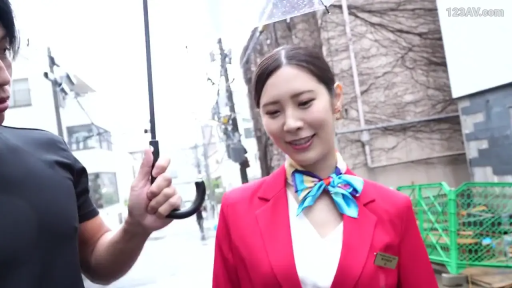 站姿 · 微笑 · 半身 · 户外 · 亞洲人 · 雨傘 · 空姐制服 · 撐傘