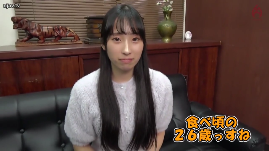 性交 · 投入 · 卧室 · 床 · 红色情趣上衣 · 跨坐 · 生殖器 · 三人