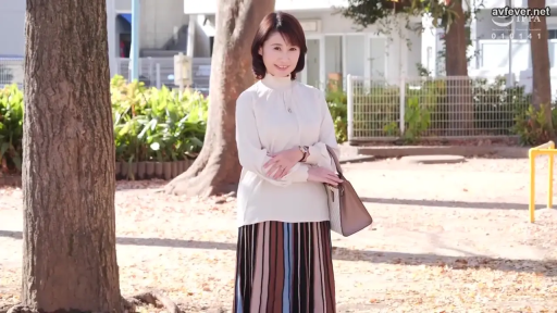 室内 · 比基尼 · 站立 · 享受 · 中景 · 抚摸 · 前戏