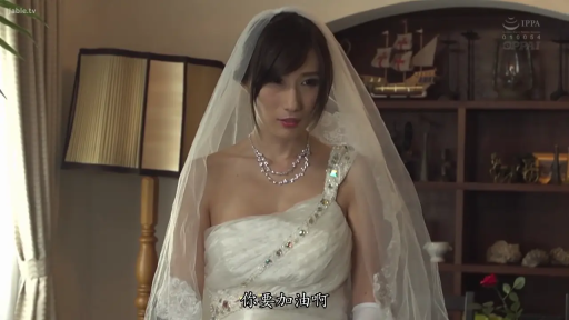 室内 · ロールプレイング · 站立 · 平静 · 面纱 · 近景 · 静止 · ウェディングドレス