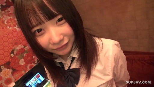 室内 · 制服 · 顔 · 一人称視点 · 站立 · 微笑 · 对视