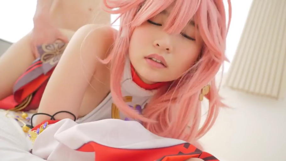 性交 · 卧室 · 迷离 · 后入式 · 面部特写 · 角色扮演服