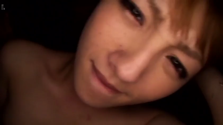 室内 · 脸部特写 · 迷离 · 仰卧 · 裸体 · 看镜头 · 美女