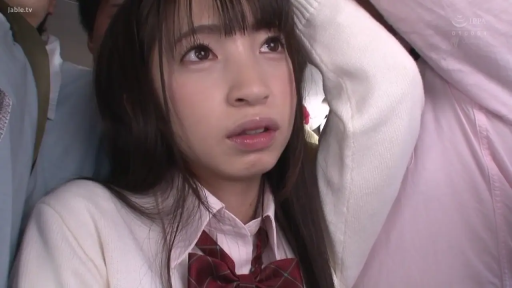 脸部特写 · 站立 · 惊恐 · JK制服 · 痴汉 · 电车 · 被挤压