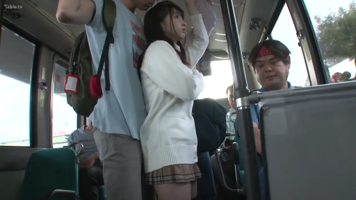 中景 · 呆滞 · 开衫 · バス · 背包 · 痴漢わいせつ · 站立贴身 · 公共交通