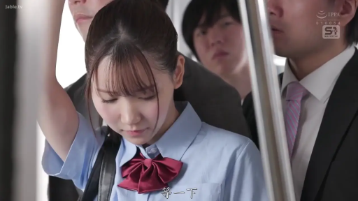 展示 · 巨乳 · 台灯 · 客厅 · 上半身特写 · 无表情 · 镂空装 · 举手姿态