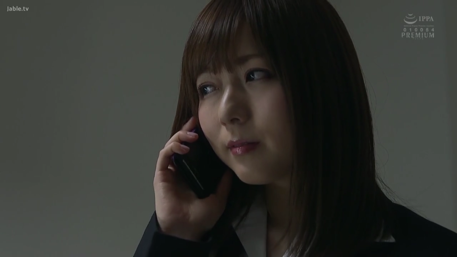 室内 · 脸部特写 · 职业装