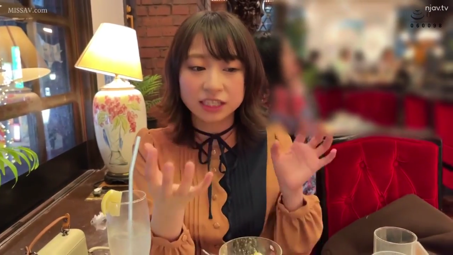 性交 · 脸部特写 · 全裸 · 享受 · 俯卧 · 枕头 · 抽插 · 卧室床上