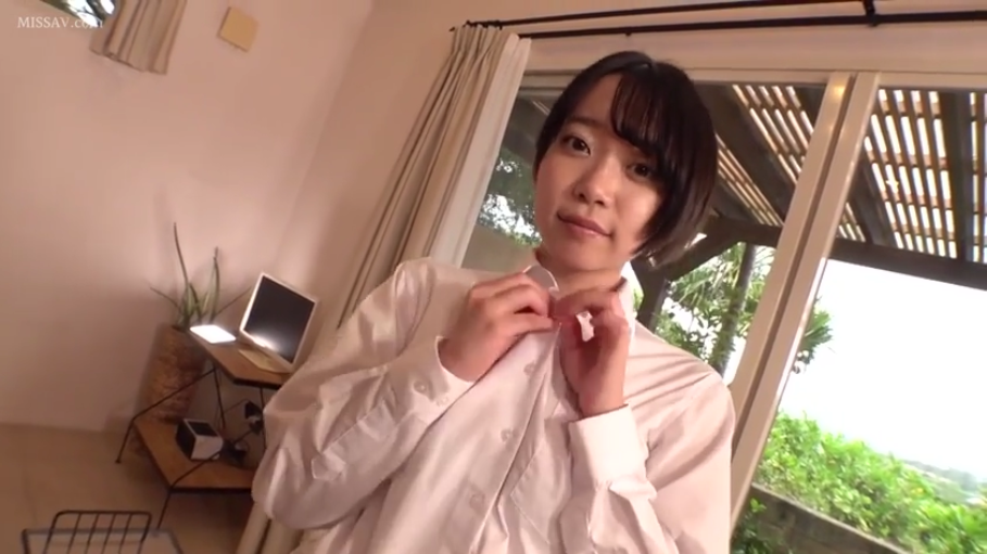 室内 · 中景 · 闭眼 · 亲吻胸部 · 平躺 · 昏迷 · 睡裙 · 氧气面罩