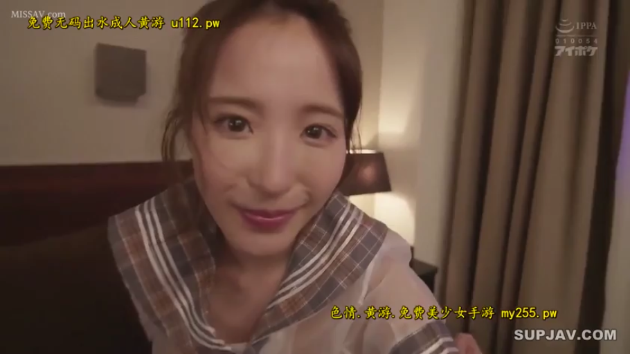 室内 · 脸部特写 · 水手服