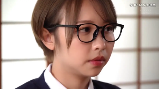 顔部のクローズアップ · 和室 · 制服