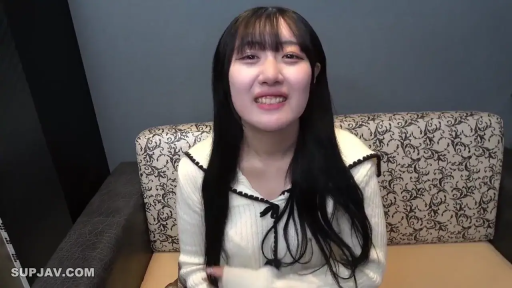 马赛克 · 兔女郎装 · 兔耳 · 车内 · 平淡 · 开腿坐姿 · 全身特写 · 色情互动