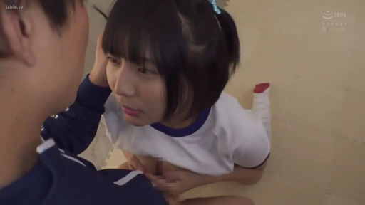 室内 · 专注 · 跪姿 · 面部特写 · 体操服 · 局部遮罩 · 吹萧