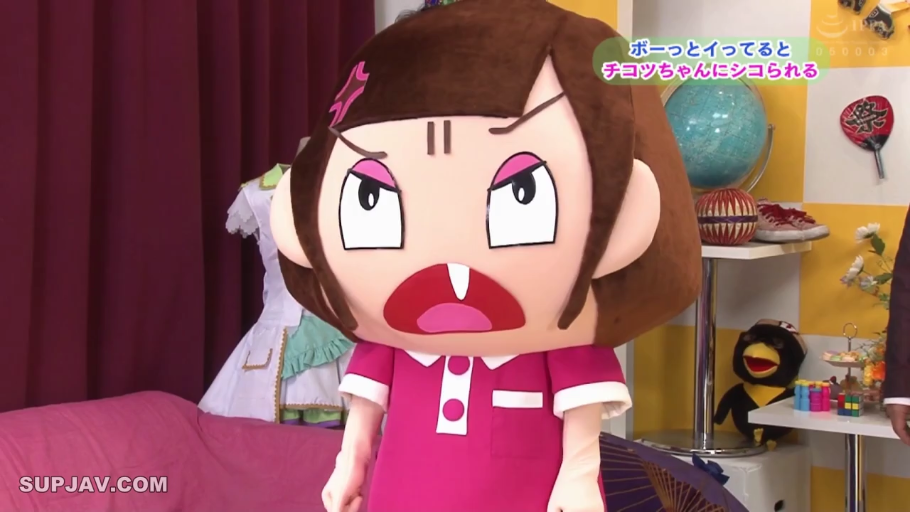 室内 · 角色扮演 · 站立 · 中景 · 摆件 · 愤怒 · 人偶服