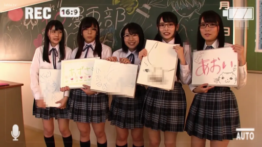 教室 · 站立 · 全景 · 微笑 · 多人 · JK制服 · 画板 · 手持画板