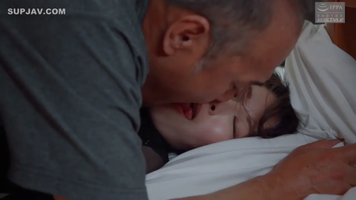 身をかがめる · 顔 · 寝室 · 枕头 · 接吻 · 黒い下着 · 忘情 · 老少