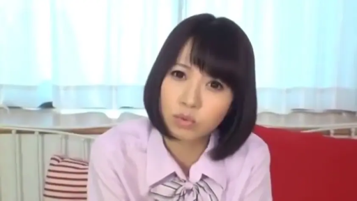 室内 · 面部 · 委屈 · 注視 · 学生衬衫 · 正面