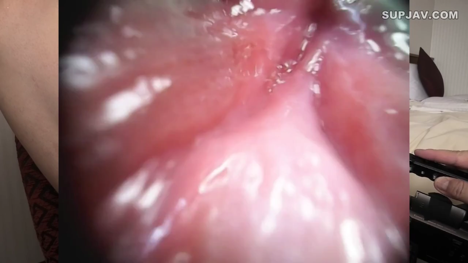 卧室 · 裸体 · 阴部特写 · 摄像机 · 仰卧张开 · 拍摄中