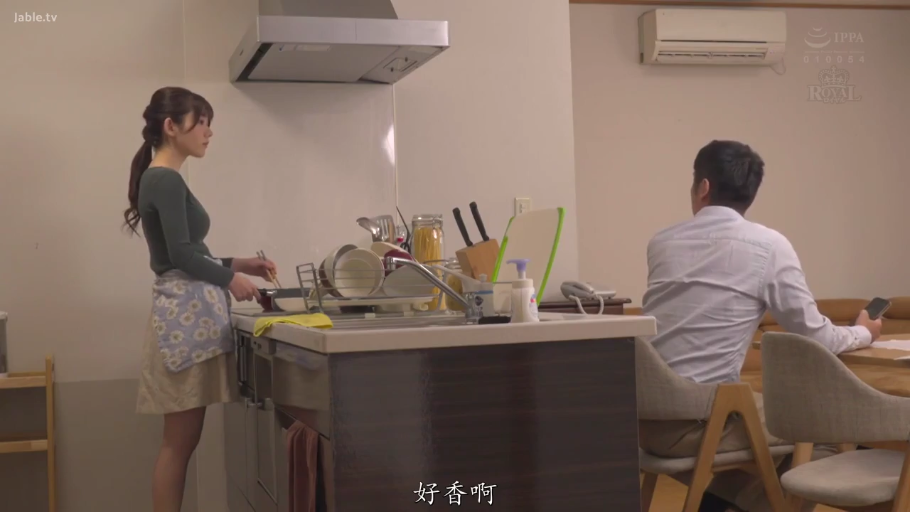 站立 · 全景 · 平静 · 居家 · キッチン · エプロン · 厨具 · 烹饪