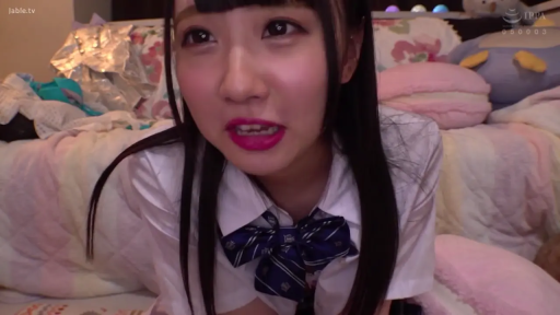 坐姿 · 卧室 · 羞涩 · 居家 · 粉色内衣 · 上半身 · 玩偶 · 撩起上衣