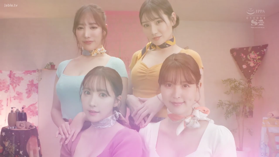 日常上衣 · 亲密靠拢 · 静止ポーズ撮影 · 端庄微笑 · 影棚室内 · 近景合影 · 装饰领巾 · 四人合照