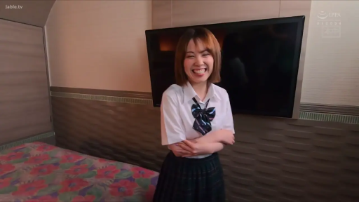 卧室 · 站立 · 中景 · 微笑 · JK制服 · 短发 · 开心 · 空气净化器