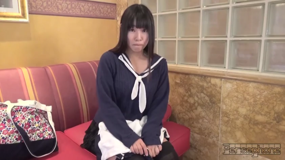 室内 · 脸部特写 · 亲昵 · 便装 · 沉溺 · 面部贴合 · 深层舌吻