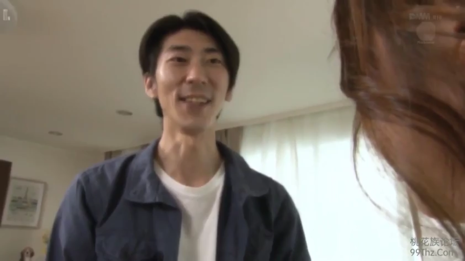 性交 · 女性 · 全裸 · 床上 · 欢愉 · 床单 · 阴部 · 张腿仰卧