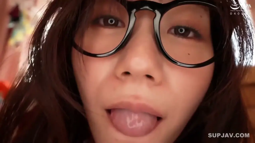 室内 · 脸部特写 · 日常服