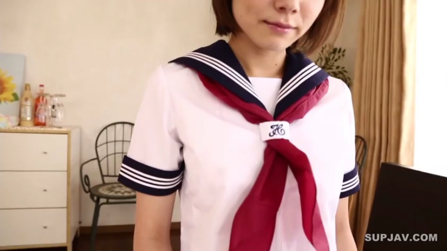 室内 · 站姿 · 厚码 · 白色比基尼 · 巨乳特写 · 胸部揉搓