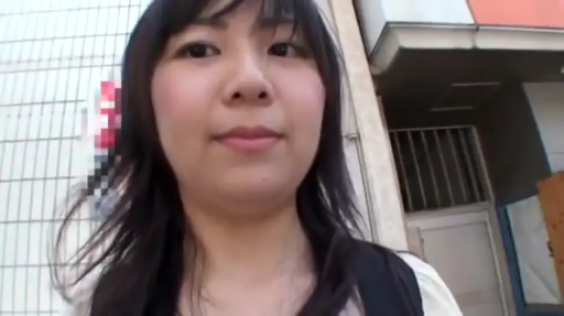 脸部 · 站立 · 自然 · 观察 · 户外 · 自拍 · 休闲服