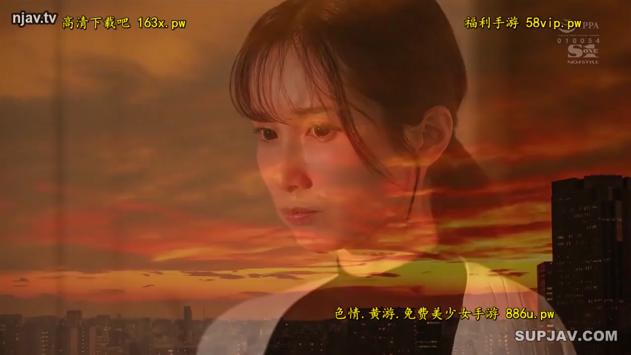 性交 · 面部 · 卧室 · 迷离 · 枕头 · 仰卧 · 裸体