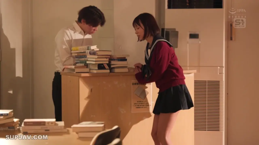 严肃 · 站姿 · 全景 · 书籍 · JK制服 · 校园题材 · 图书馆 · 整理书本