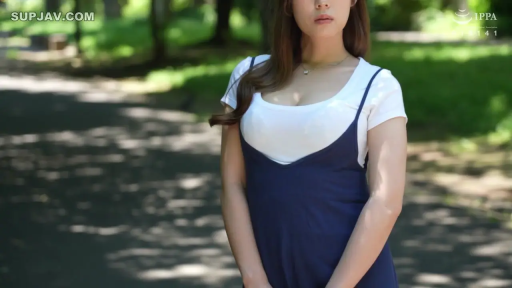 枕头 · 仰卧 · 床上 · 是 · 双马尾 · 躺卧 · 吊带内衣 · 迷茫