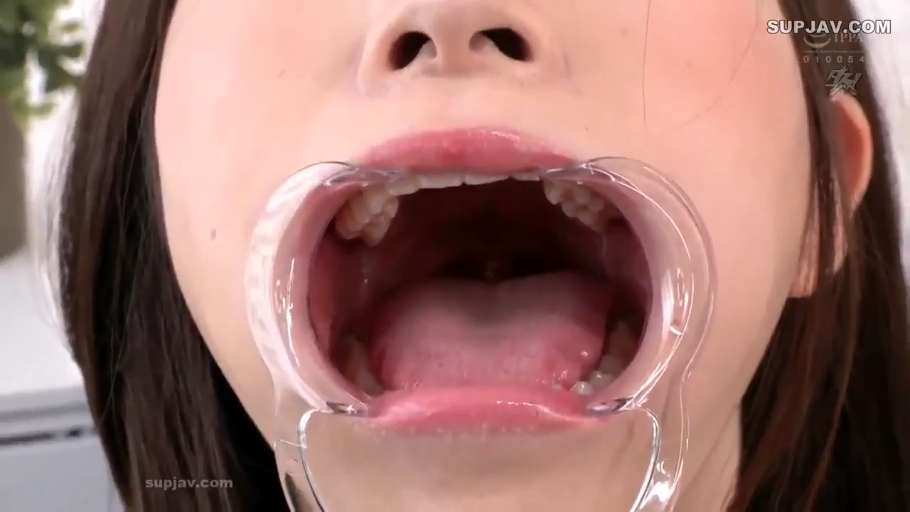 室内 · 正面 · 嘴部特写