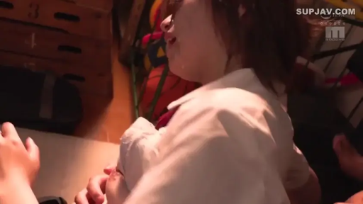 足部特写 · 沙发 · 微笑 · 客厅 · POV · 抬腿 · 黑色连裤袜 · 展示双脚
