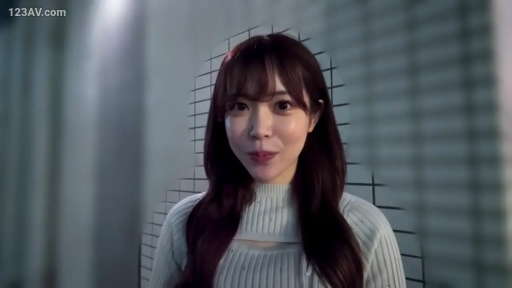 室内 · 脸部 · 站立 · 微笑 · 注视 · 针织衫 · 长发