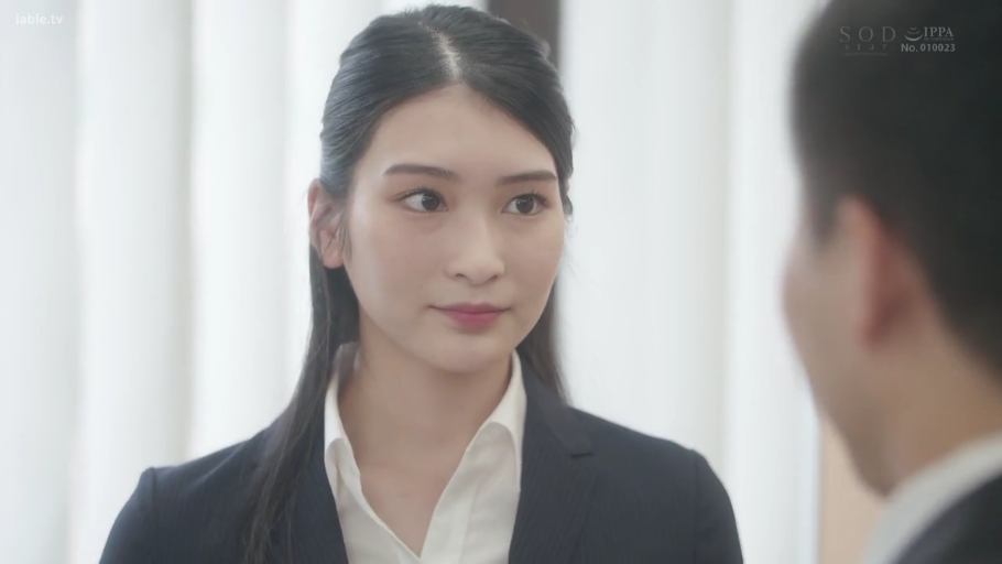全身 · 后入姿势 · 迷离 · 日常生活 · 厨房 · 灶台 · 黑色半透明丝袜 · 背对站立