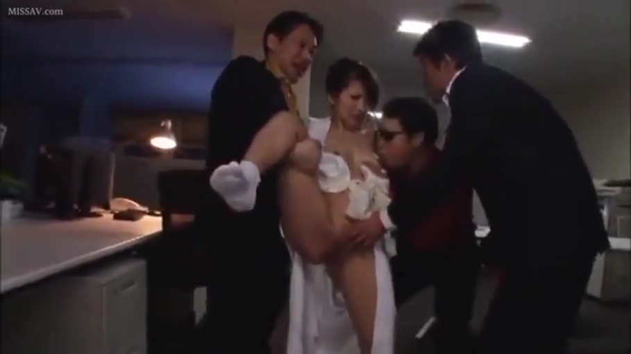 办公室 · 中景 · 职业装 · 悬空抱起