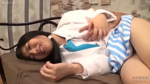 胸部 · 愉悦 · 床上 · 侧卧 · 制服诱惑 · 抚摸乳房 · 校园制服