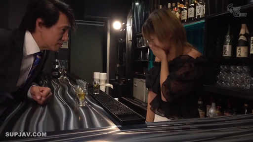 Conversation · Medium shot · wine glass · 一字肩蕾丝衫 · 害羞 · 酒吧 · 俯身对视 · 深夜