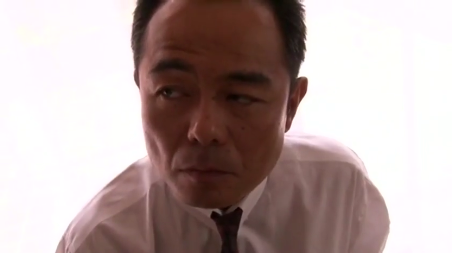 室内 · 白衬衫 · 面部特写