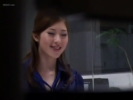 坐姿 · 甜美 · 办公室 · 办公桌 · 微笑 · 面部特写 · OL · 深蓝色职业装