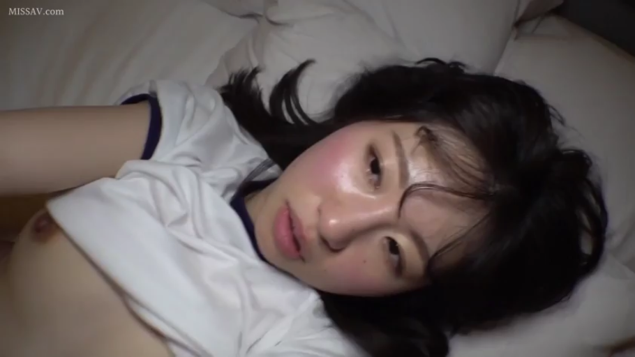 Bedroom · Supine · 面部特写 · Gymnastics uniform