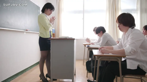 Serious · Whole body · Classroom · Stand · 黑色丝袜 · 黑板 · Teacher uniform · 讲课