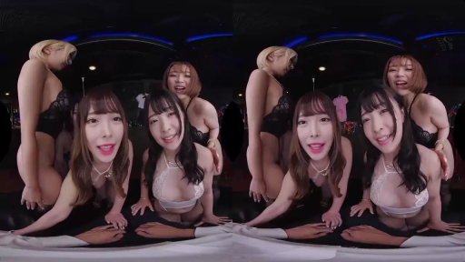 俯身 · 微笑 · 看镜头 · 俱乐部 · VR视角 · 性感内衣 · 群体特写