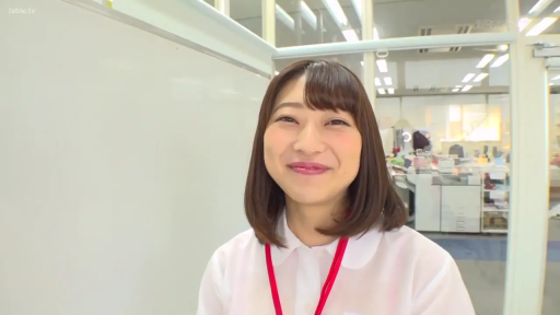 办公室 · Smile · 面部特写 · Business attire · OL · 注视镜头 · 工牌绳 · 正向站立