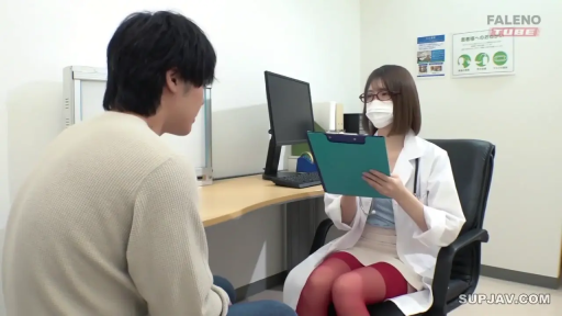 卧室 · 愉悦 · 性行为 · 中景 · 仰卧抬腿 · 床垫 · 白色内裤 · 成人