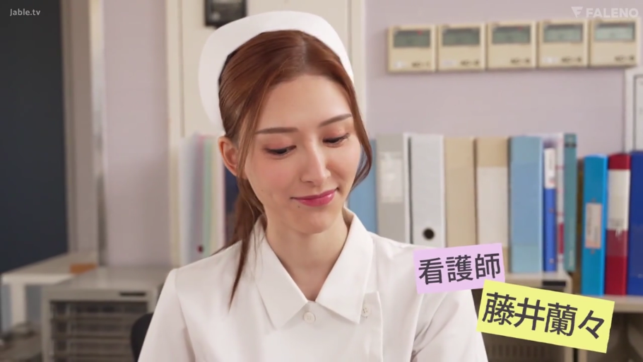 Sitting Posture · 护士服 · 办公室 · Half-body