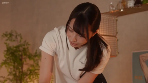 精油 · 闭眼 · 裸体 · 特写 · 趴卧 · 按摩 · 头部 · 按摩店